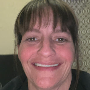 Meet your Posher, Leslie